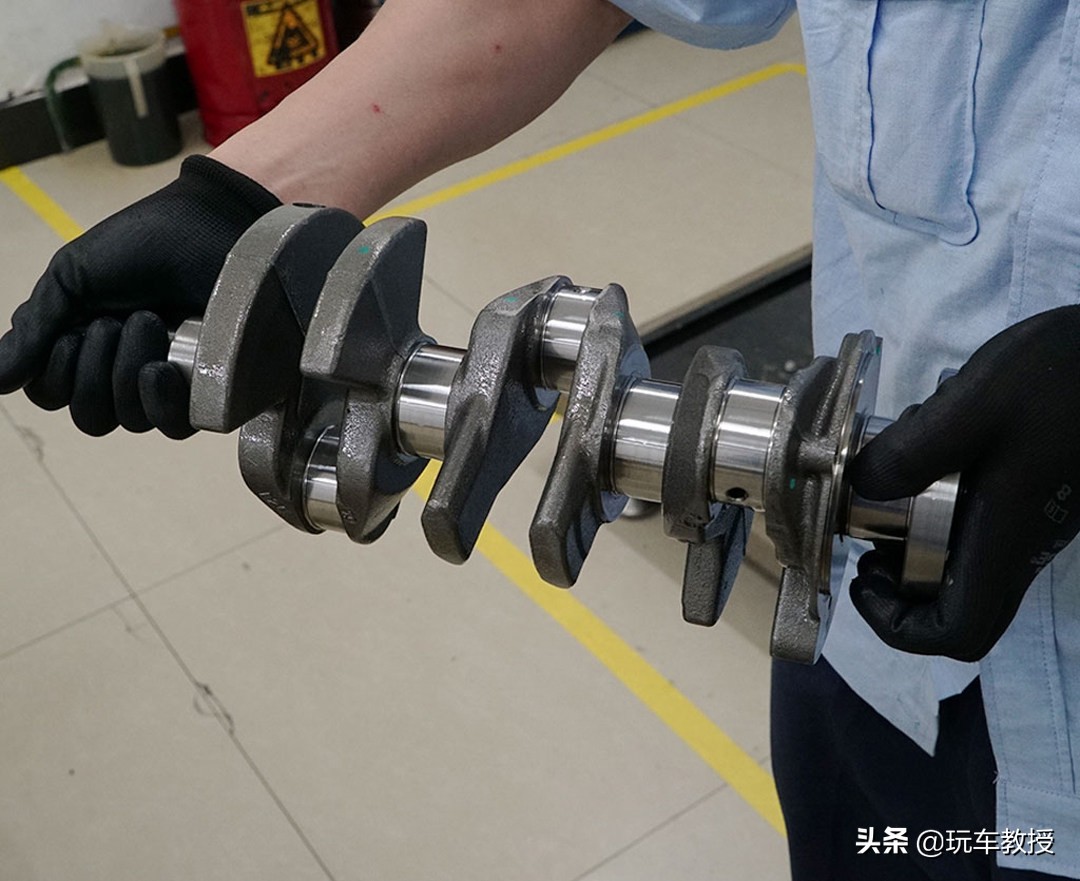 中国芯有多强？180匹马力3.8L油耗，9万起？