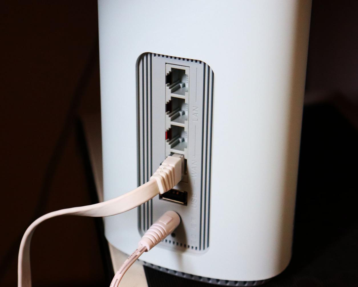 给别墅专用的路由器，360Wi–Fi6千兆无线全屋路让你告别卡顿