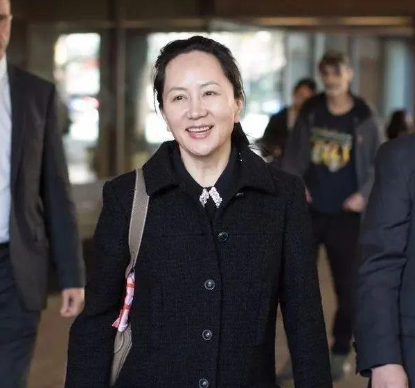 揭孟晚舟老公的神秘面纱，为她交5000万保释金，一位隐形富豪