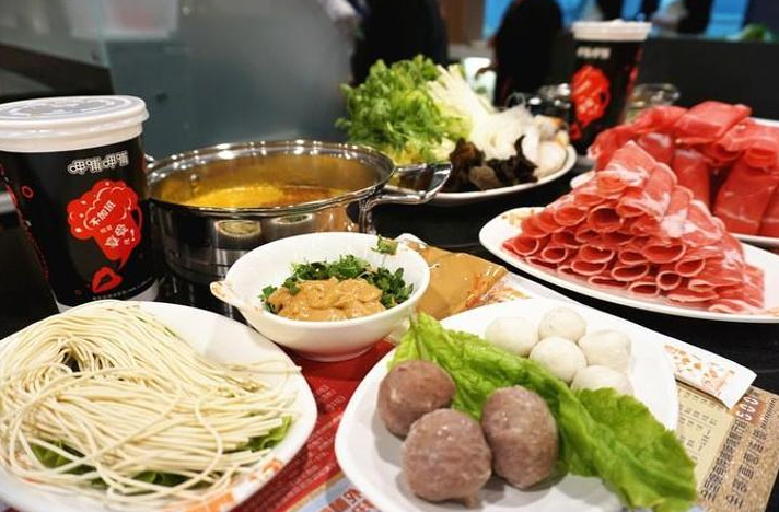 一天平均接待20万顾客，火锅行业出现新巨头，海