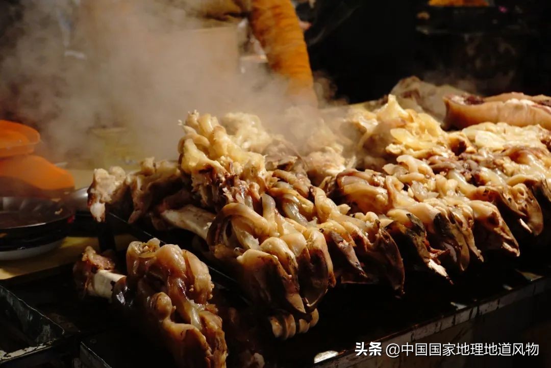 Why do you say "you have not been to Xinjiang if you have not been to Kashgar"?
