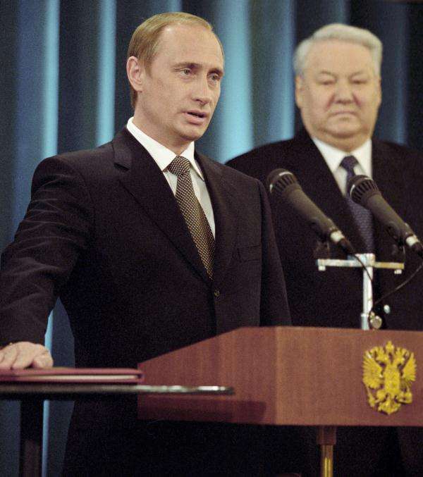 远亲不如近邻，内忧外患的俄罗斯为何最终选择