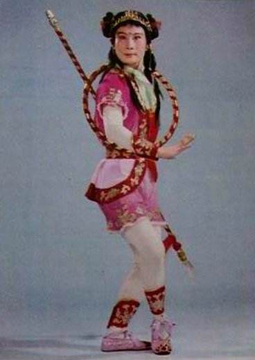 1982电影【哪吒】裴艳玲版哪吒(女)讲述殷商纣王无道.