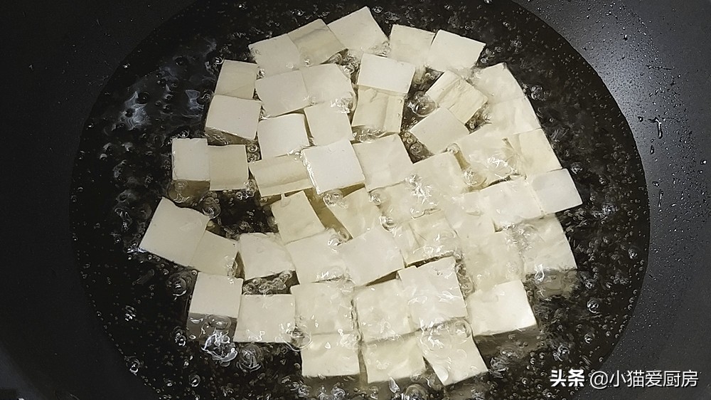 图片[8]-红烧豆腐时 有人先煎 有人直接炖 都不对 难怪豆腐不劲道入味-起舞食谱网