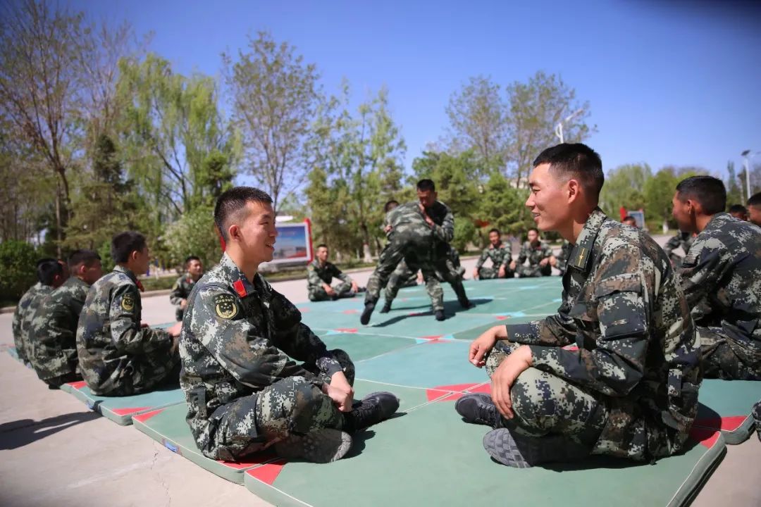 �侯<a href=http://www.cngansu.cn/news/ target=_blank class=infotextkey>����</a>�ܶӾ�Ȫ֧�ӣ��������� ������·