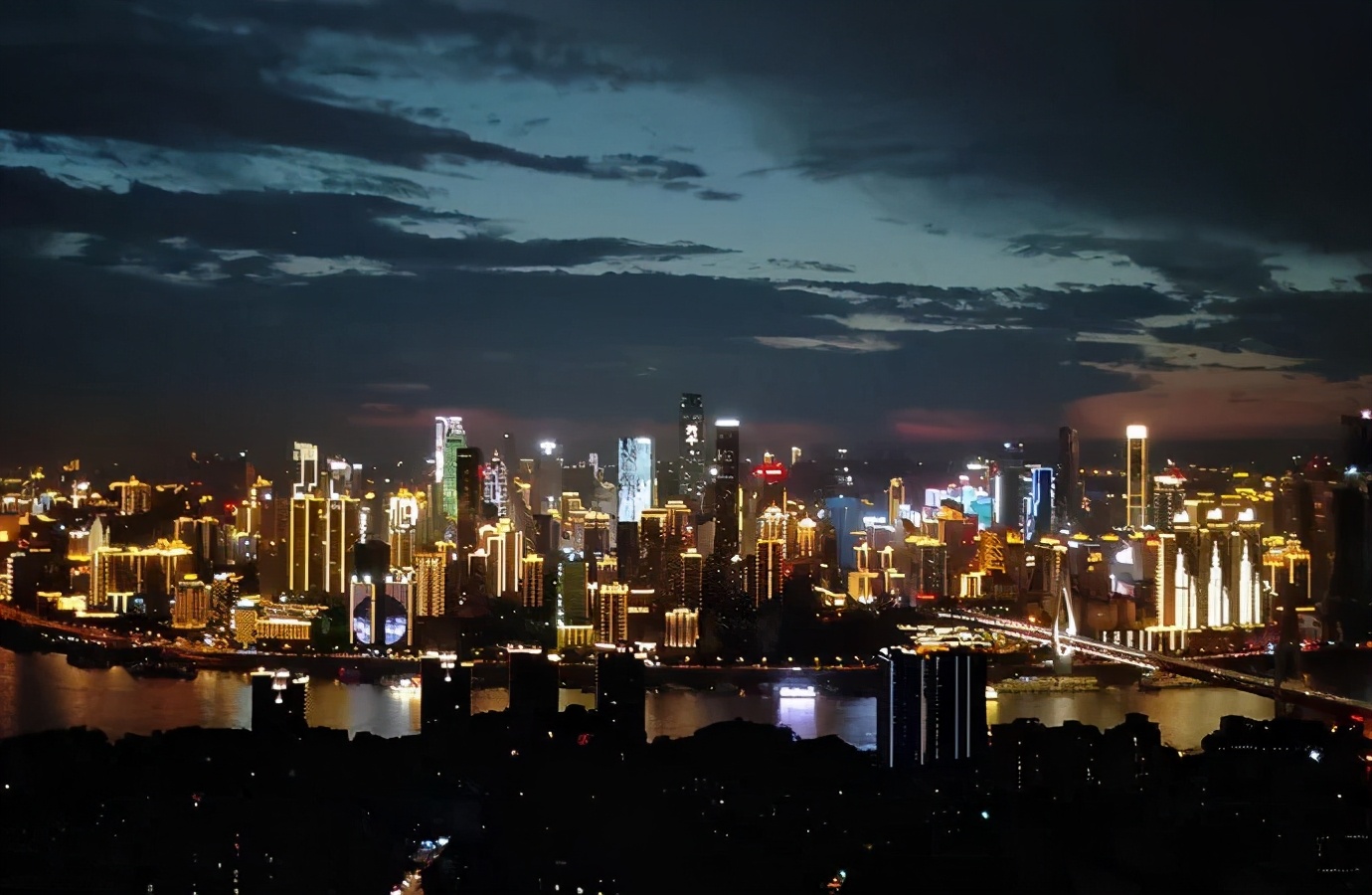 重庆实用旅游攻略｜教你三天玩转重庆