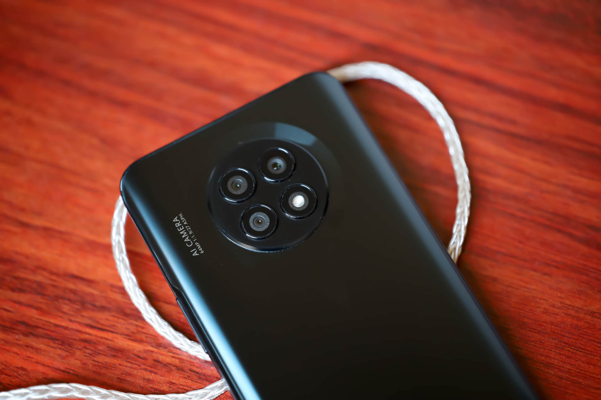 中端新旗舰66W快充+超强全面屏：荣耀X20首发测评