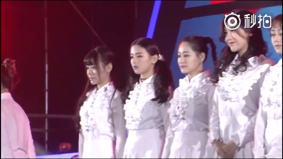 從工廠女工到流量明星，草根女孩楊超越是如何改天換命的？