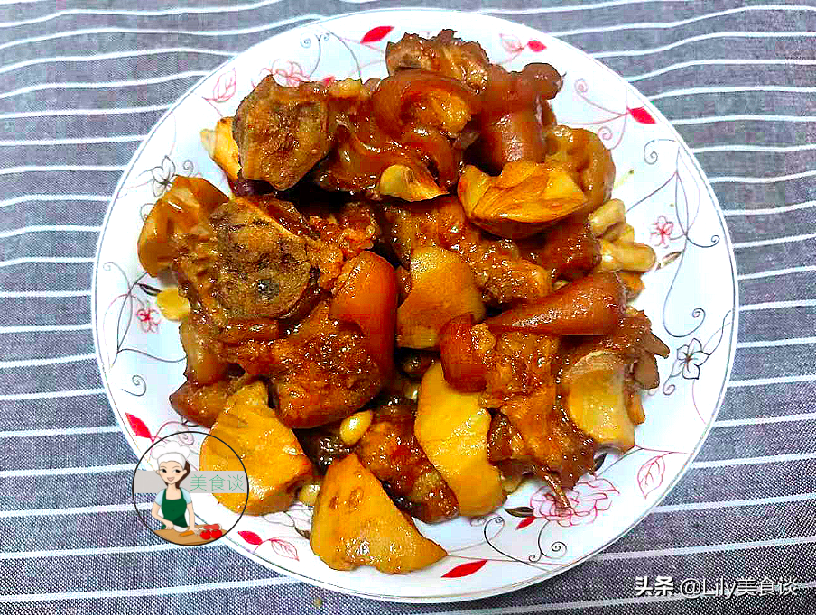 秋天，这肉记得多吃，比排骨便宜，比牛肉温和，秋天炖一锅太馋人