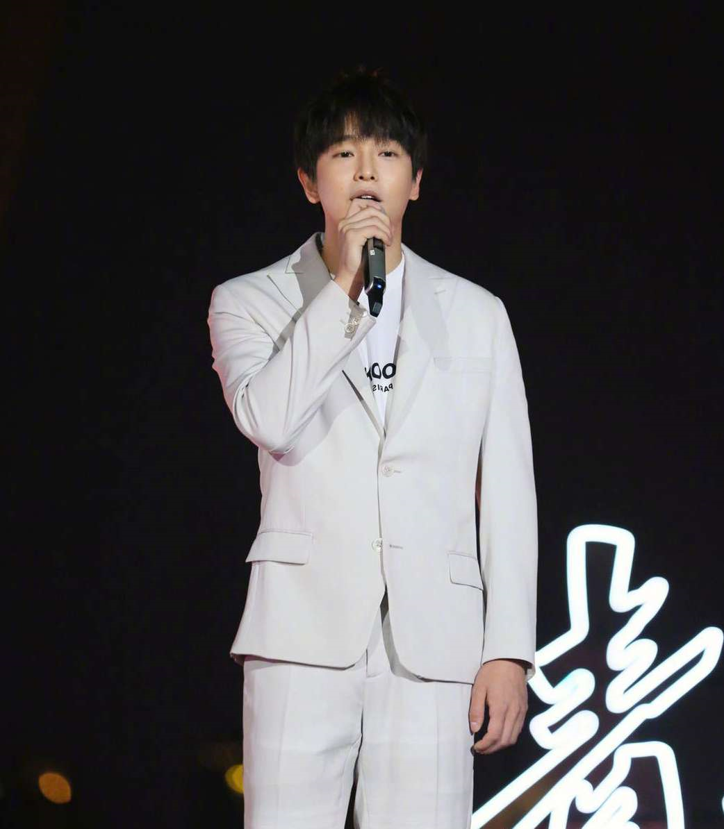 盘点娱乐圈钻石男孩，耿直人设屹立不倒，网友