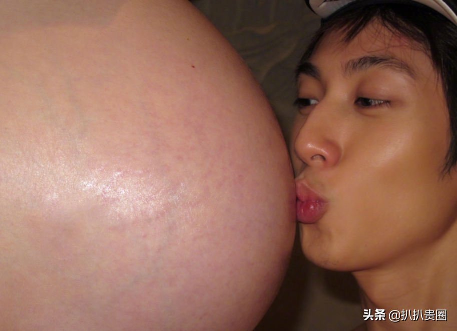 国际亲亲节吴尊晒亲吻妻子孕肚照，网友惊呼“有三胎了？”