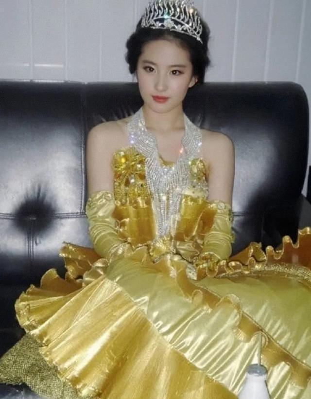 陳紅：我19歲長這樣，林心如：我19歲也很美，陳德容：你們都讓開