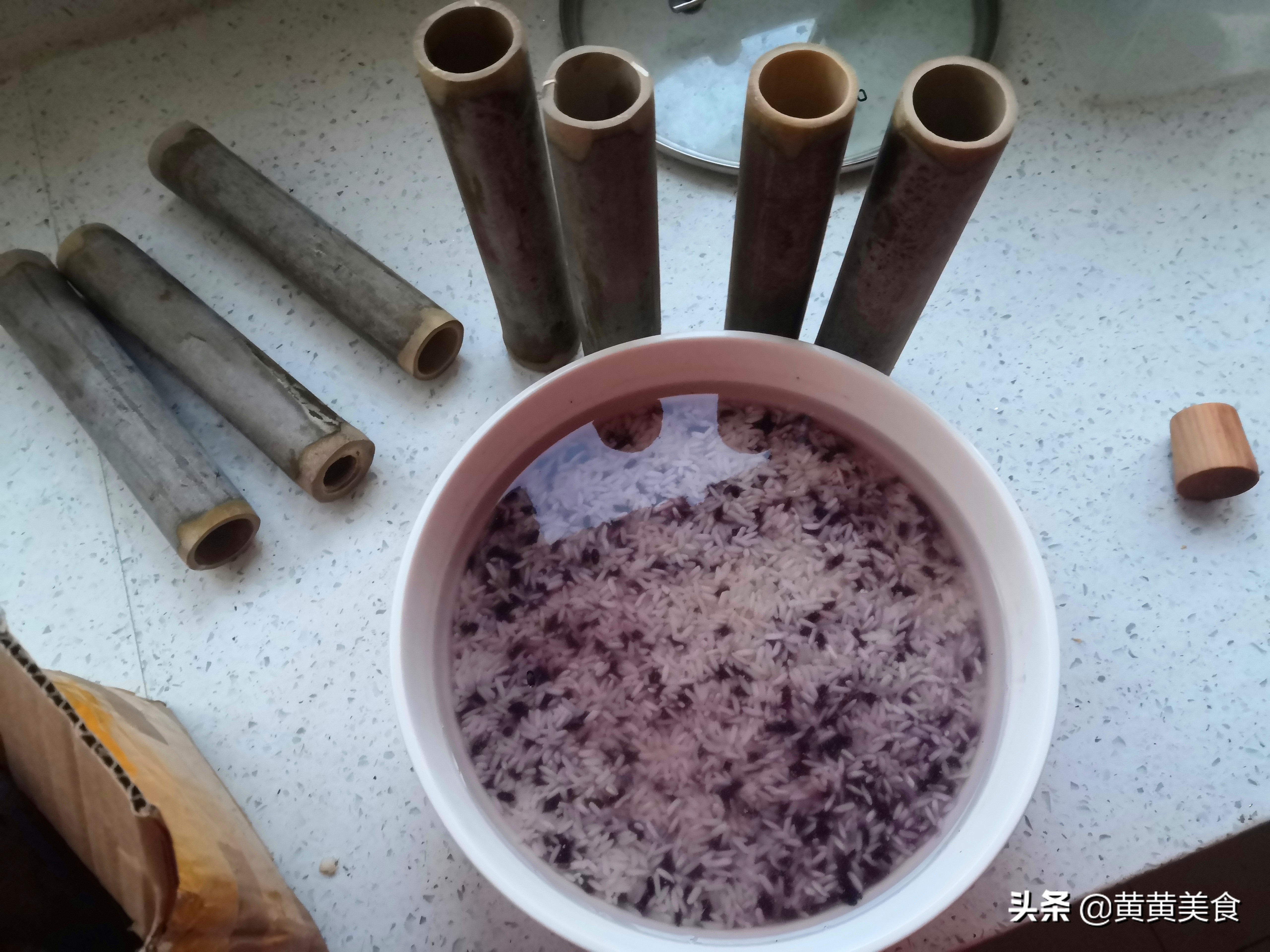 Making street snacks, bamboo dumplings, is super easy, and kids can make them themselves