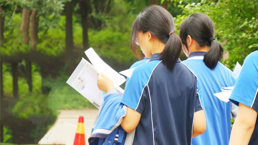 全校一心 共迎学考——高一学子参加首次学业水平考试