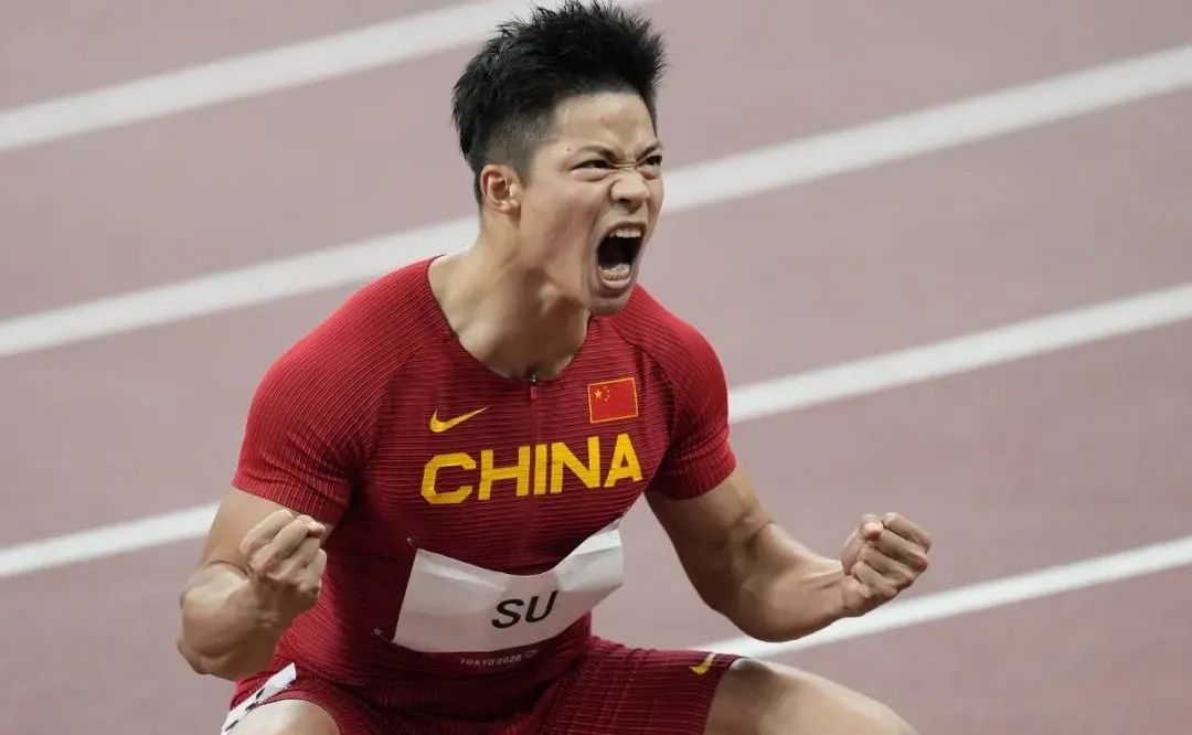 看了东京奥运会最催泪的10张照片，我顿悟什么是真正的奥运精神