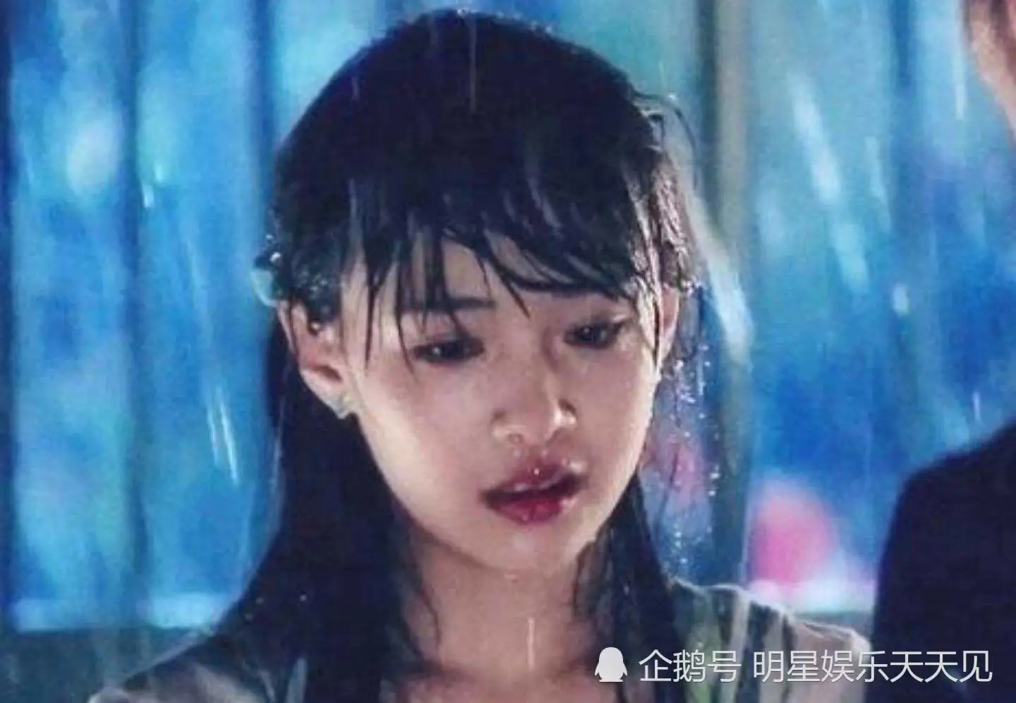 雨戏暴露真实颜值的爱豆？热巴 鞠婧 郑爽都还好，看到他：心动了