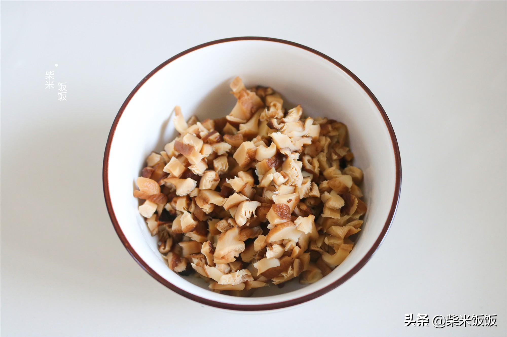 比肉包還好吃的素餡包子，夏天吃最合適，太香了