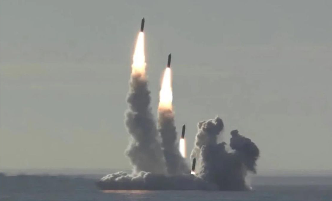 极度愤怒的俄罗斯：面对咄咄逼人的美国，展示