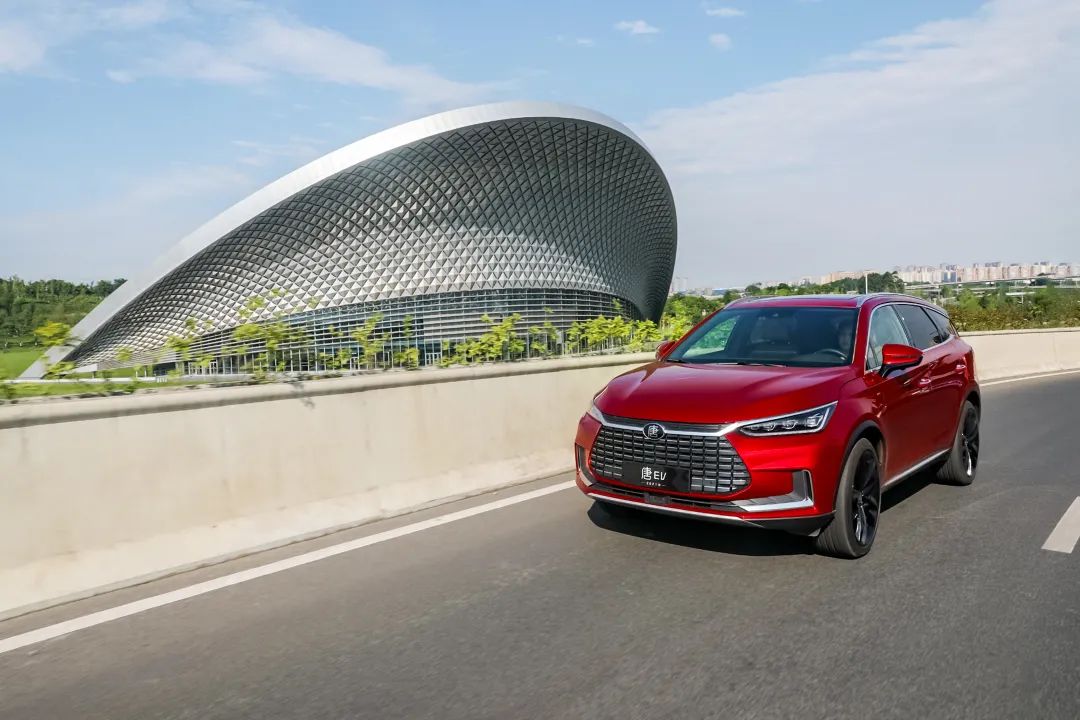 比亚迪唐EV：续航里程和动力一样也不能少