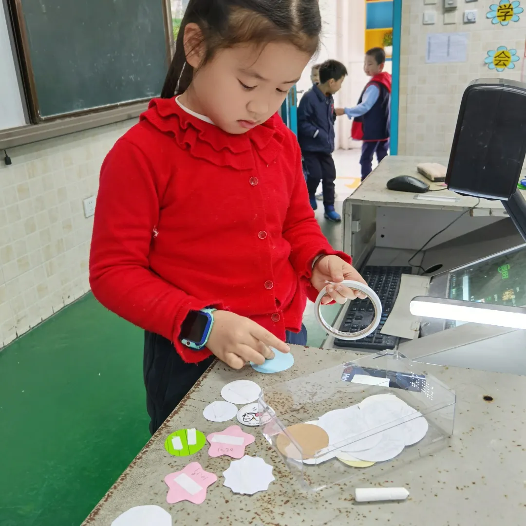 成都市双流区棠湖小学书香班级丨书香飘荡添智慧 墨香永存润心灵