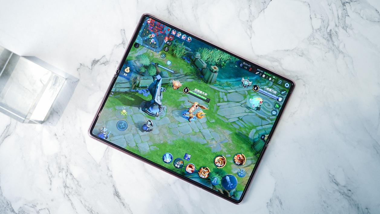 新玩法 折叠屏三星Galaxy Z Fold2 5G测评