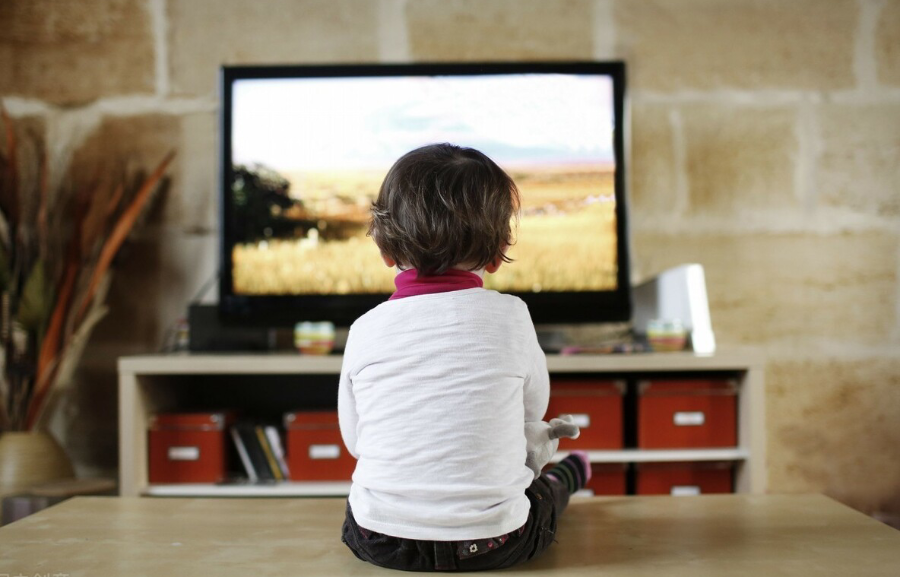 看電視和不看電視的孩子，會有3個明顯差距，家長要重視