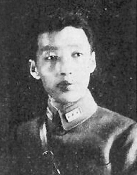 石友三：火烧少林寺，炮轰南京城，7次倒戈，最终被活埋在黄河边