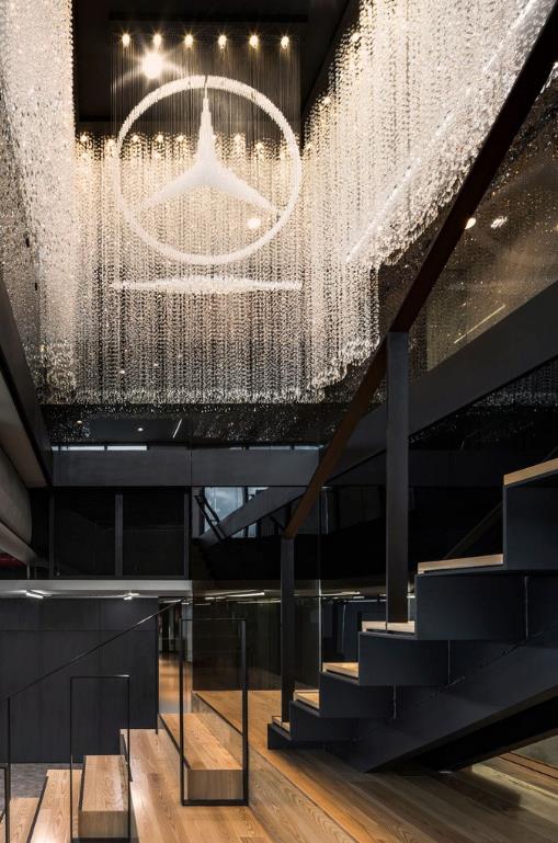 奔驰泰国总部设计，漫天星辰洒进楼宇