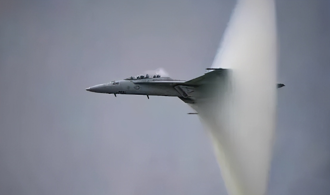 “音爆”是什麽？為何我們看不見聲音，卻能看見音爆？