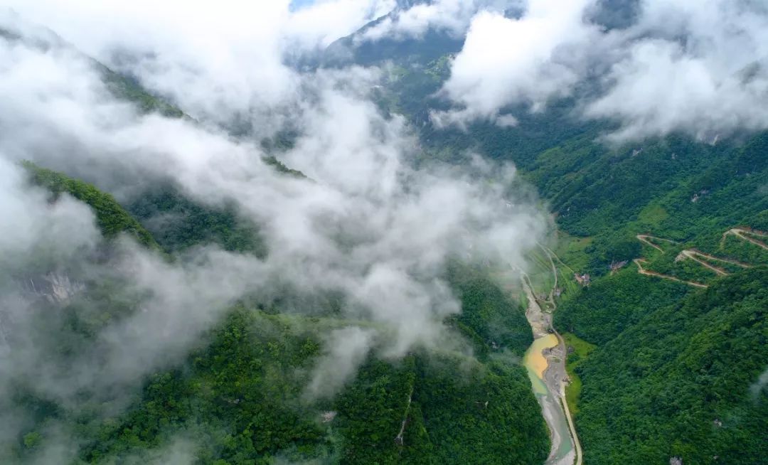 重庆冷知识：山城最高峰在哪里？缙云山950米，巫溪才是王者