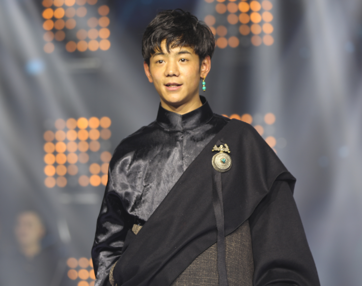 春晚|央视网络春晚阵容官宣！李佳琦薇娅再度同台 “甜野男孩”丁真也来助阵