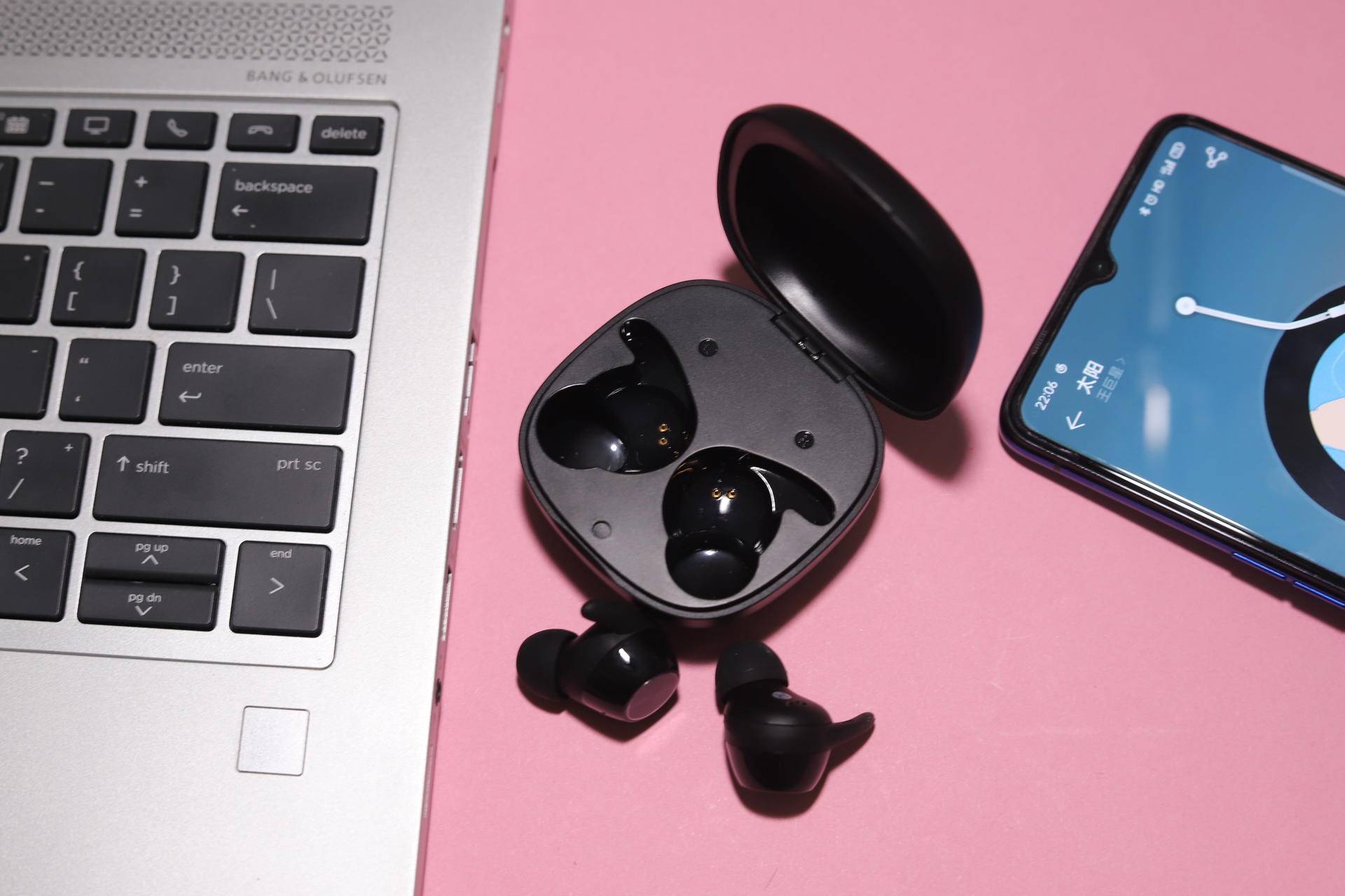 西圣真无线蓝牙耳机Ares体验：犀牛角人体工学设计果然更牢固