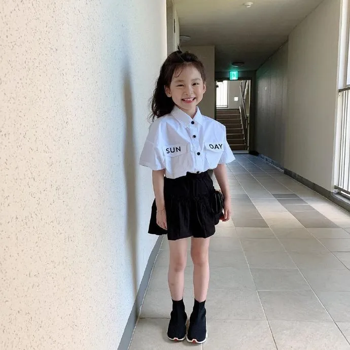 ​8岁女童“撞脸”宋慧乔，靠穿搭圈粉23万！谁规定小孩只能幼稚