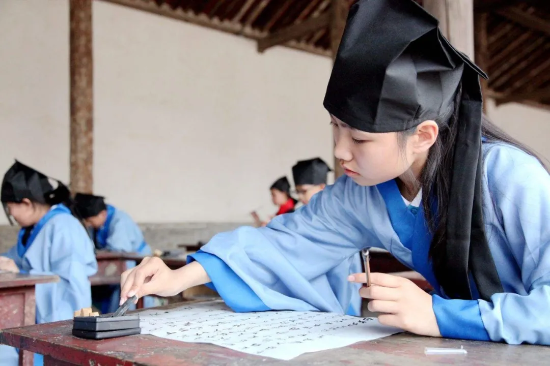 那些中国历史上伟大的教育家们！让孩子们体验国学文化