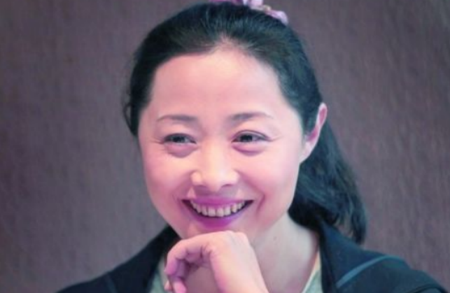 张若昀后妈刘蓓，带着二婚的孩子再嫁前夫，她的故事比想象中精彩