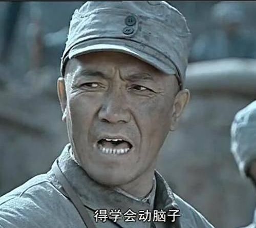 李幼斌再扮“李云龙”，却模样大变：体面老去