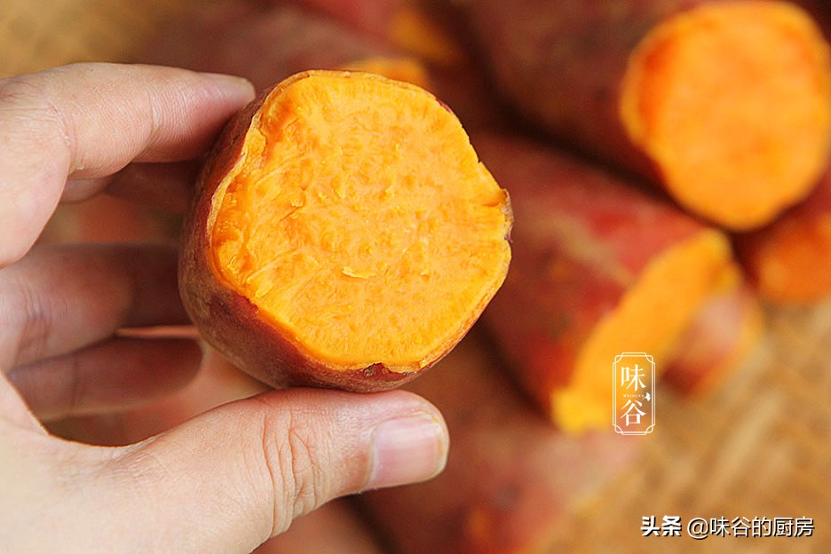 蒸紅薯時，不要直接上鍋蒸，牢記4點技巧，紅薯熟得快，更香甜