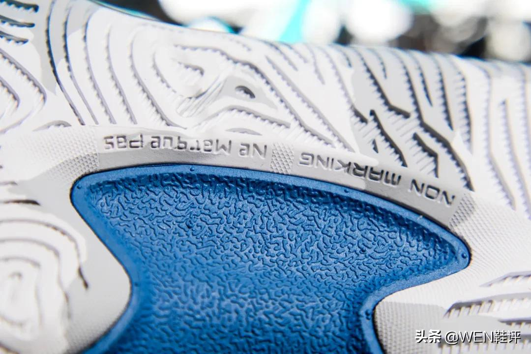 2020年度最强实战的平替?Asics Invade Nova开箱