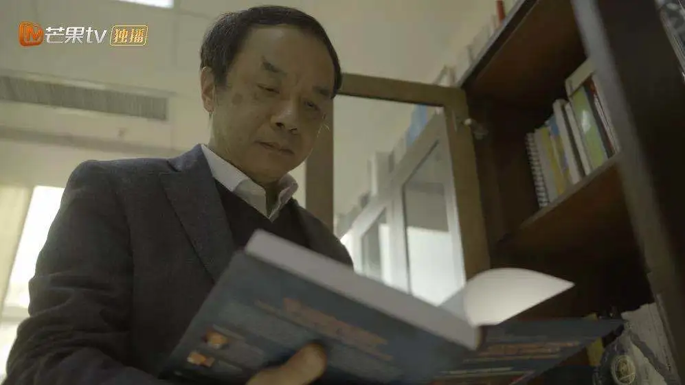 中国故事海外热议，《闪耀的平凡》何以成就外宣传播新样本？