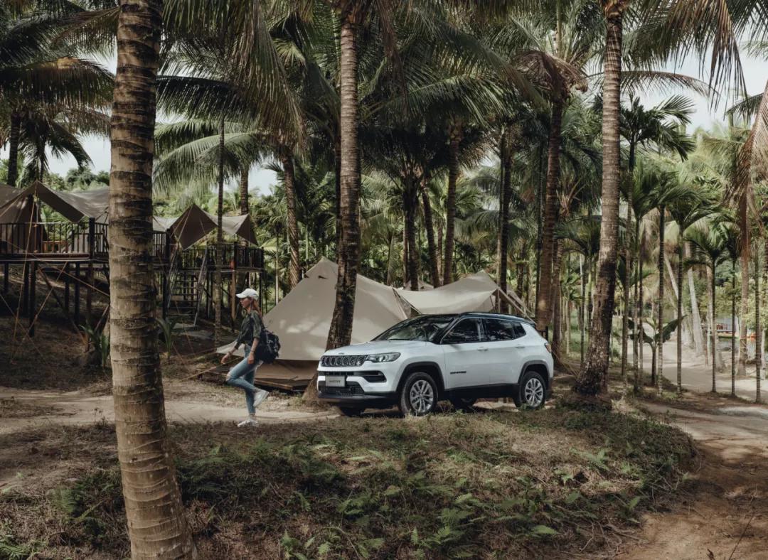 十多万就能买到四驱版？越野世家Jeep的新车你不来了解一下？