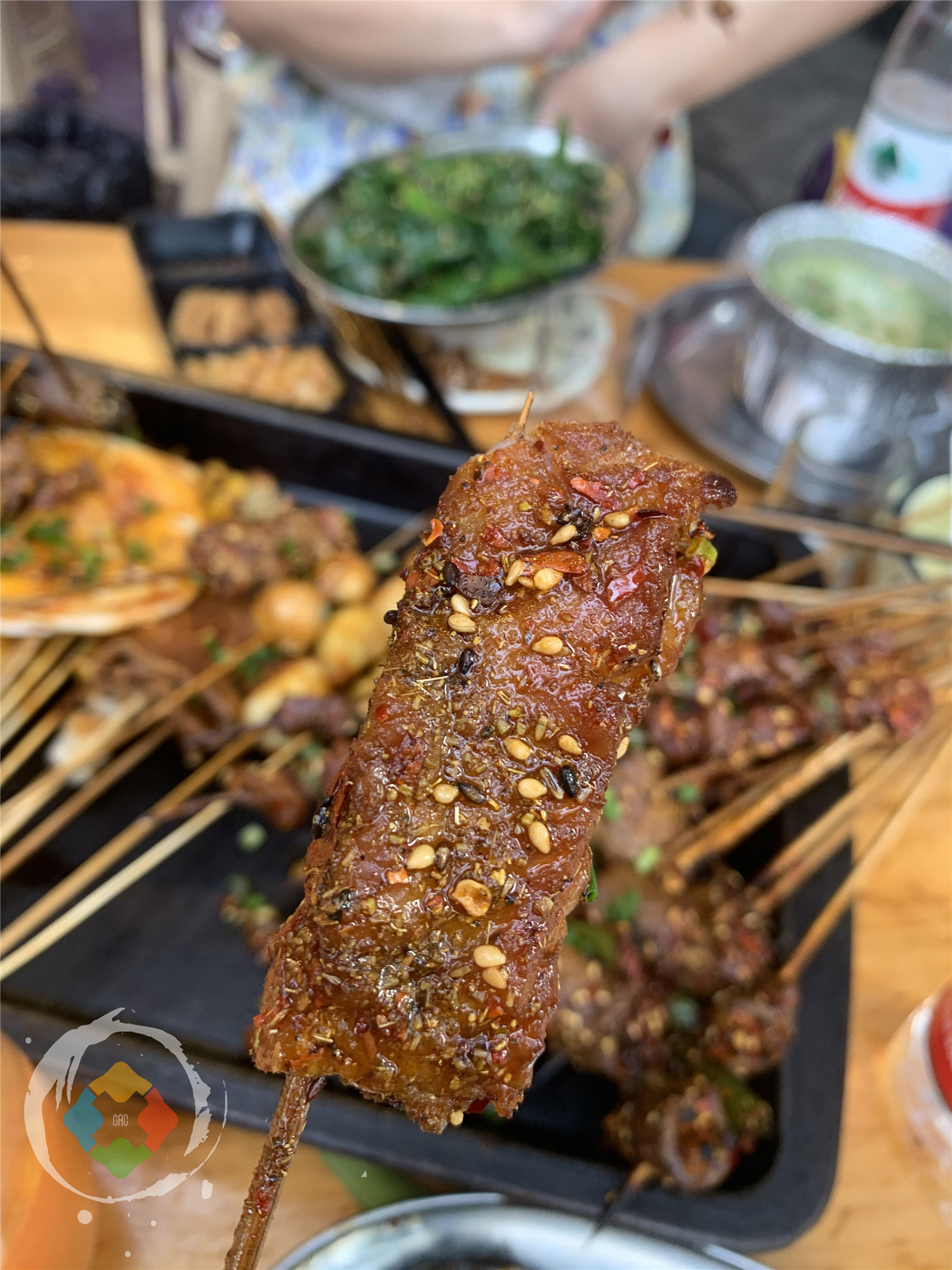 重庆独一无二的烧烤，一条耗儿鱼35元，让北方人吃了还想吃