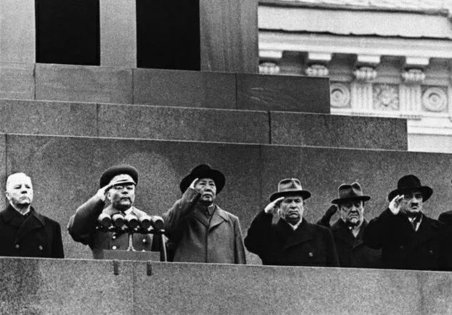 126张照片缅怀毛主席一生！