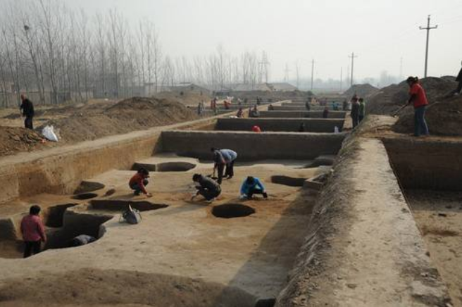 许昌老汉挖出10万年前"宝贝"，打破非洲起