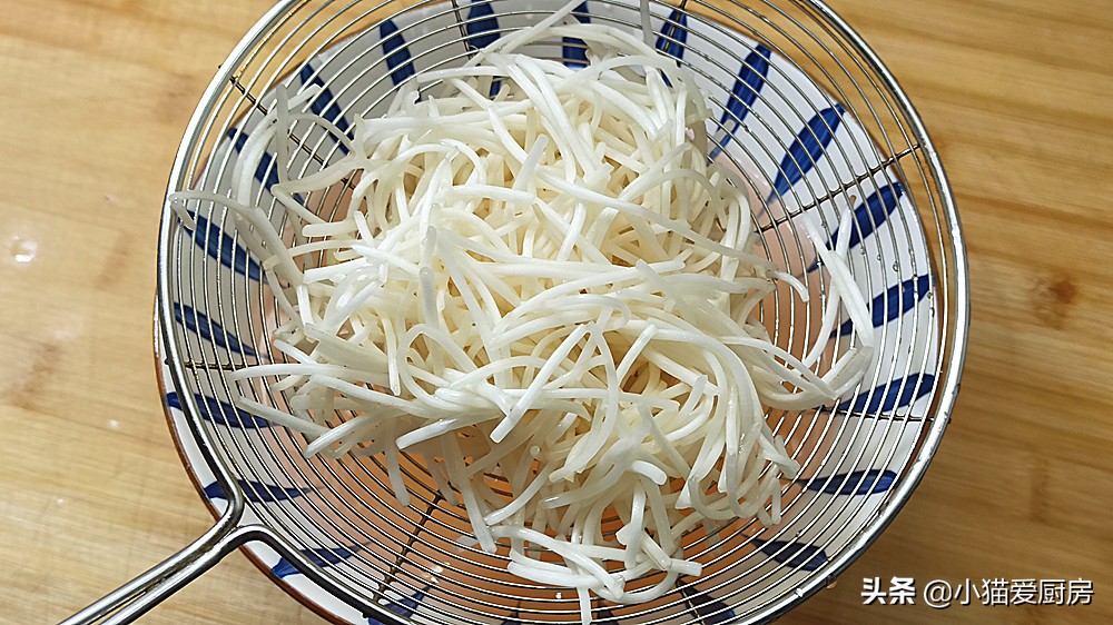 圖片[8]-這樣做豆芽菜不炒不煮 做法特簡單 2元錢塊做一大盤 好吃解膩-起舞食譜網