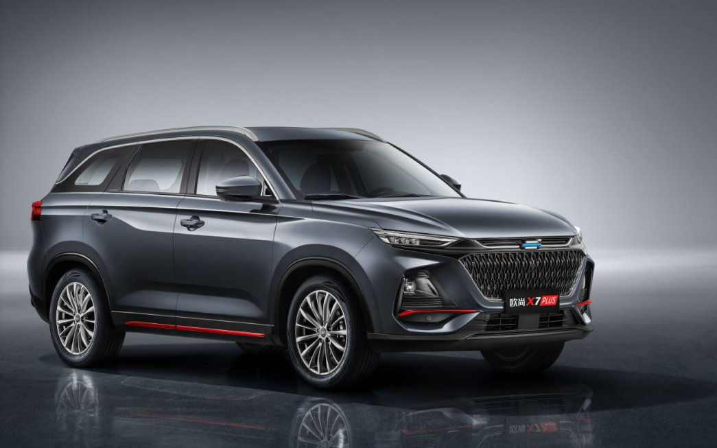 不只是加了个后缀那么简单，长安欧尚X7PLUS空间、动力都上去了