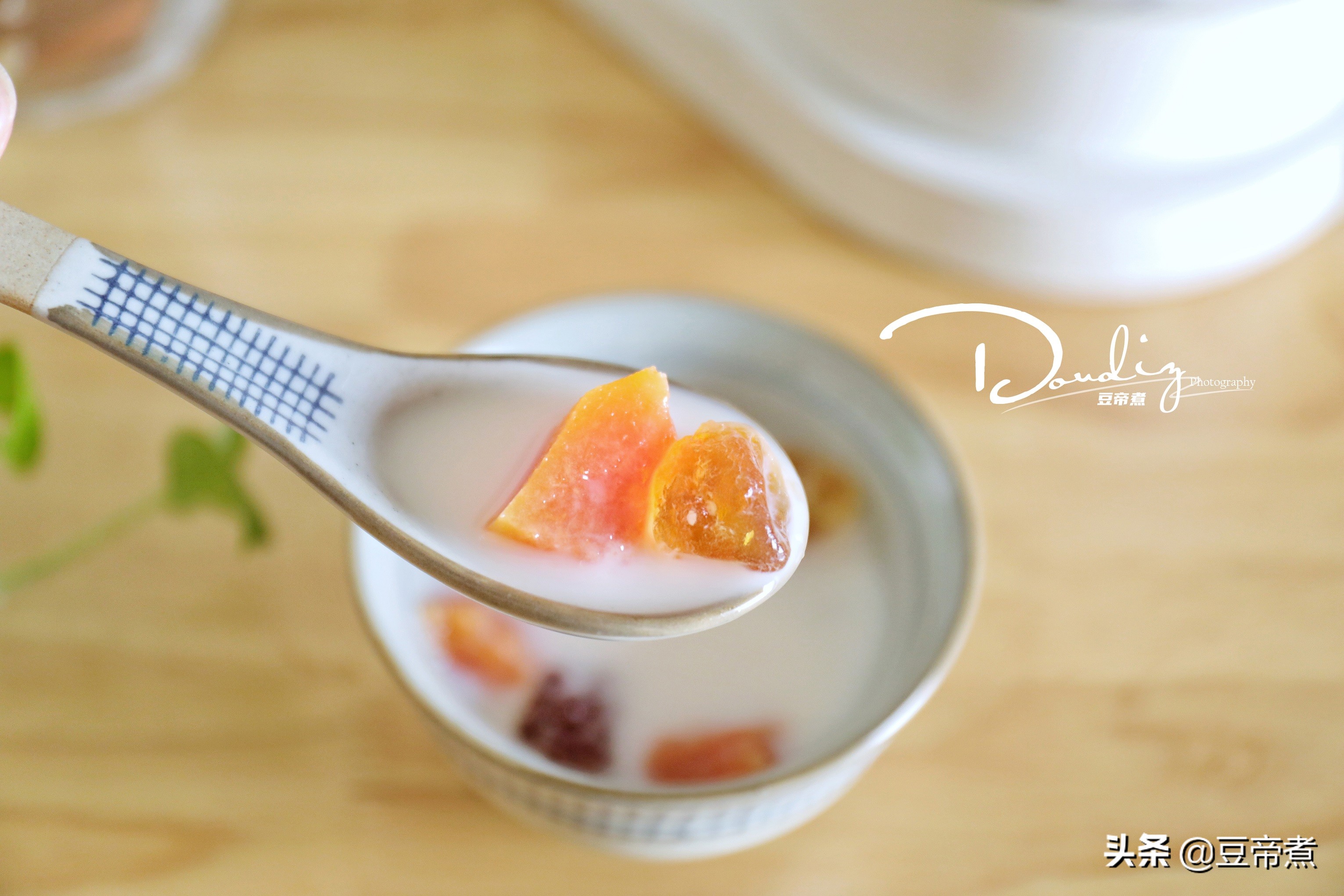 煲个糖水给老妈和媳妇喝，获得一致的好评，其实制作完全不费事