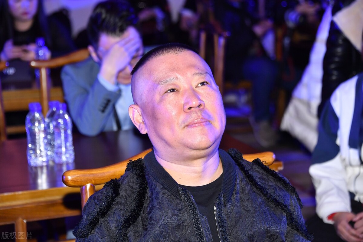 “背叛”汪涵，向郭德纲下跪，欧弟把自己活成“另一个曹云金”