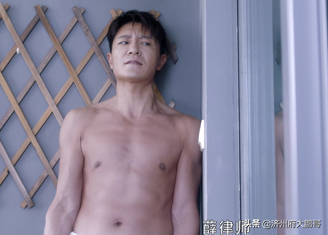 图文 网剧 重生 霸道总裁李宗翰脱下风衣 露出腹肌 李宗翰演总裁电视剧 Www Bagua5 Net