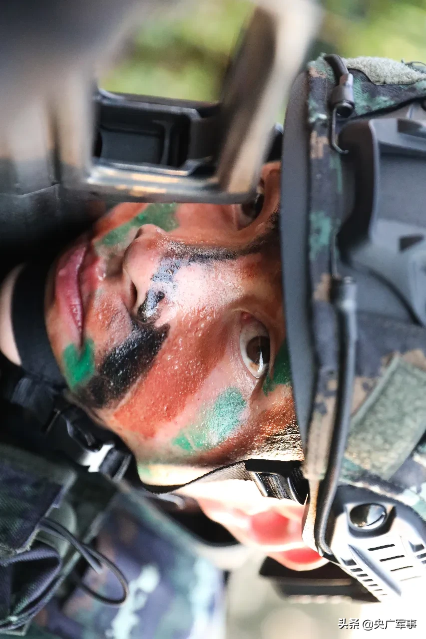 滇南密林，带你直击武警特战队员“反恐”现场