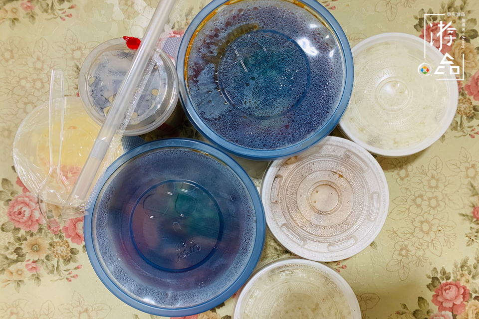 重庆49元麻辣烫测评：9荤8素，超乎想象，2个人都吃撑了